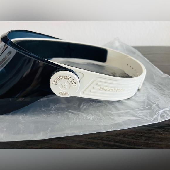 DiorPacific V1U Perspex and Rubber Visor - Picture 6 of 15